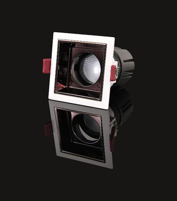 جودة  300 Luminous Flux Square LED Interior Spotlights For Supermarkets / Restaurants مصنع